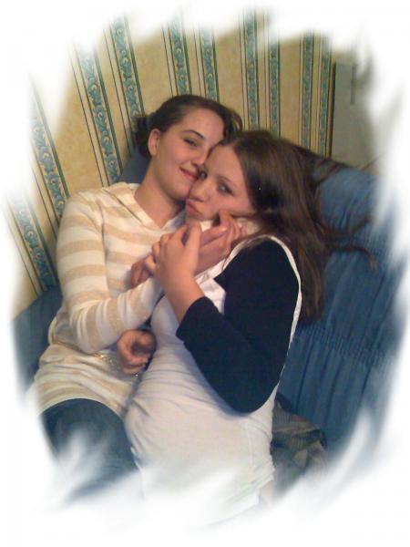                                     ELLE & MOI